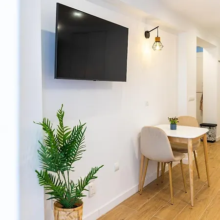 1st Line Beachfront With Direct Access To Benalmádena