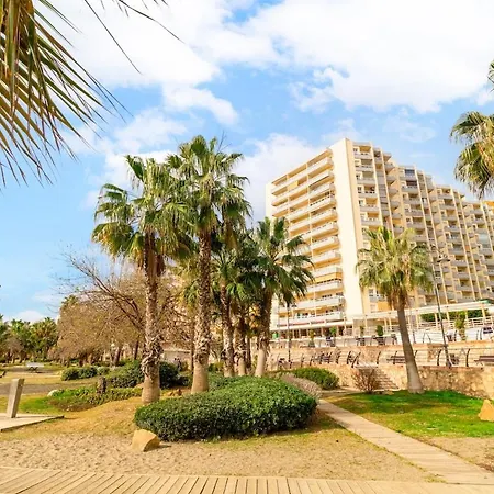 1st Line Beachfront With Direct Access To Benalmádena